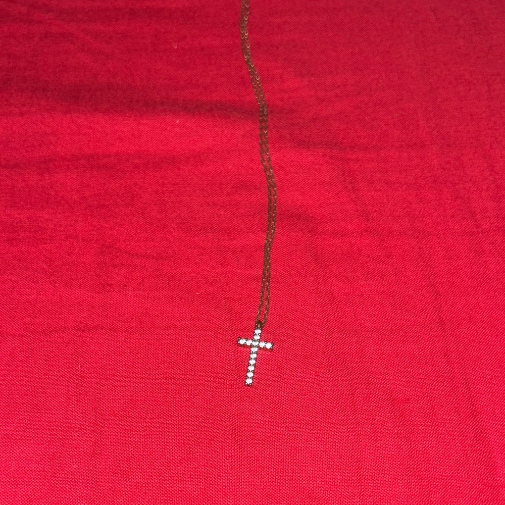 Elegant Silver Cross Pendant Necklace